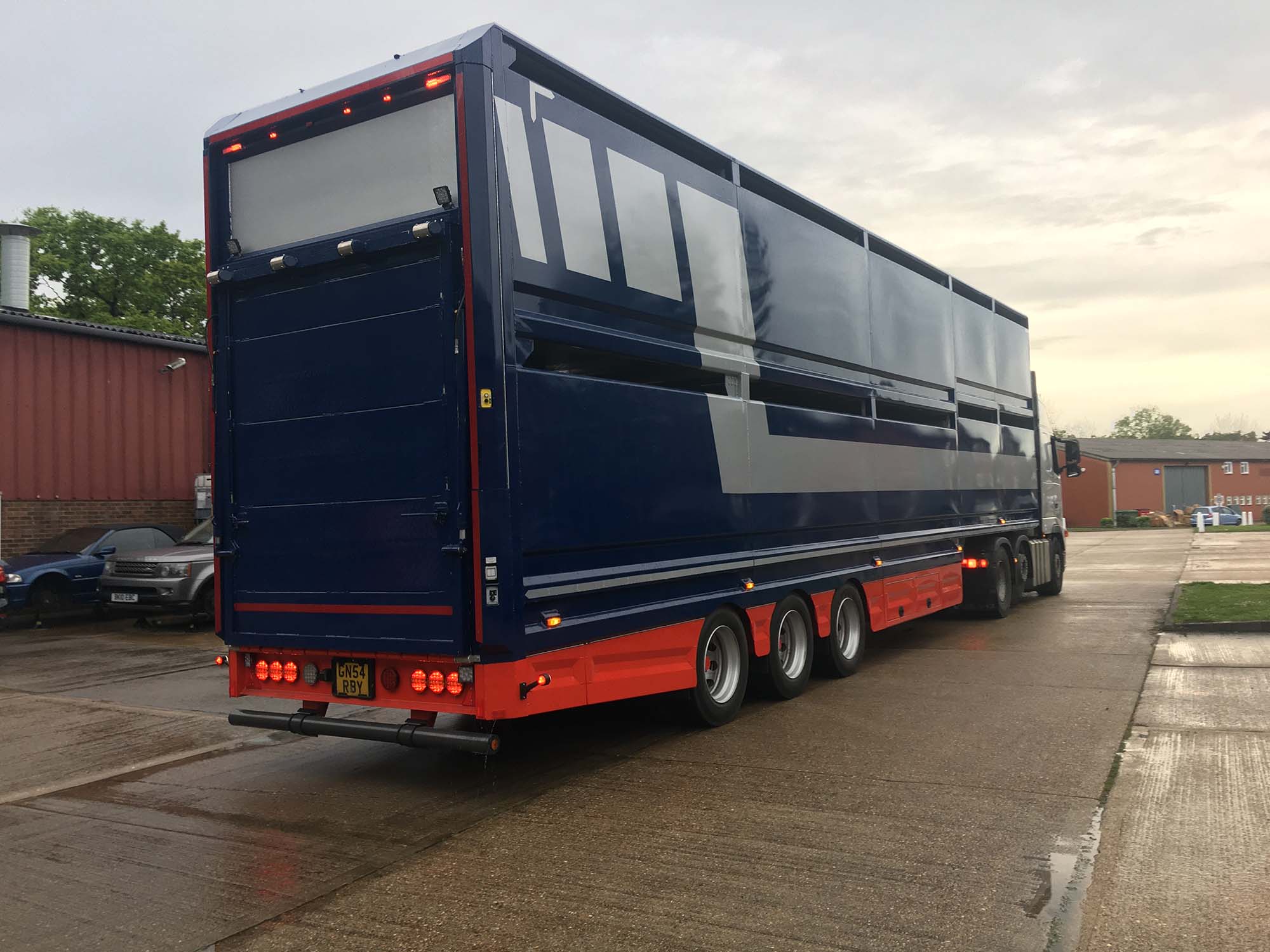 Navy and silver Semi Trailer in Sussex
